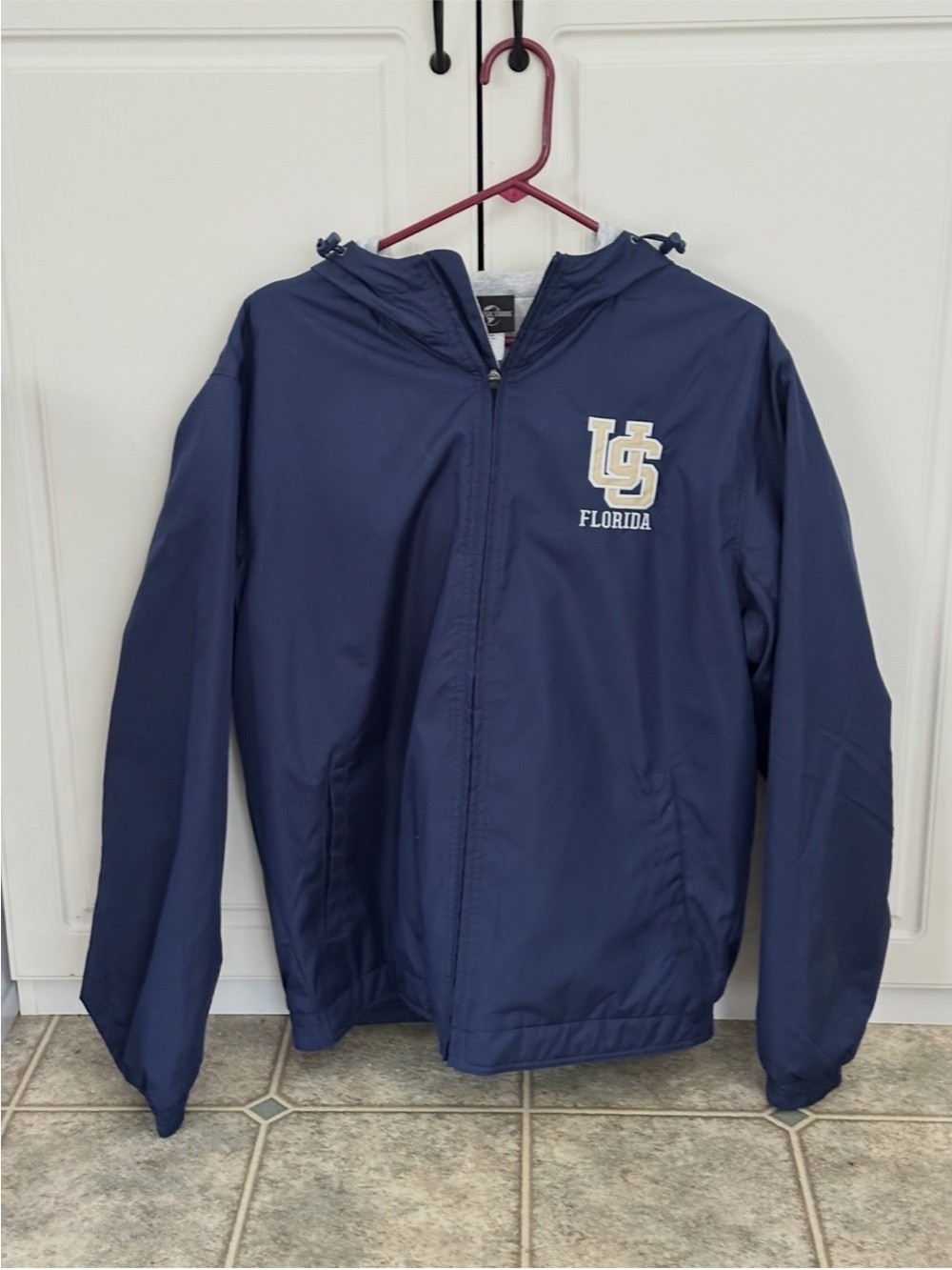 Universal Studios Lightweight Hooded Jacket – Navy Blue Size Men’s Medium.